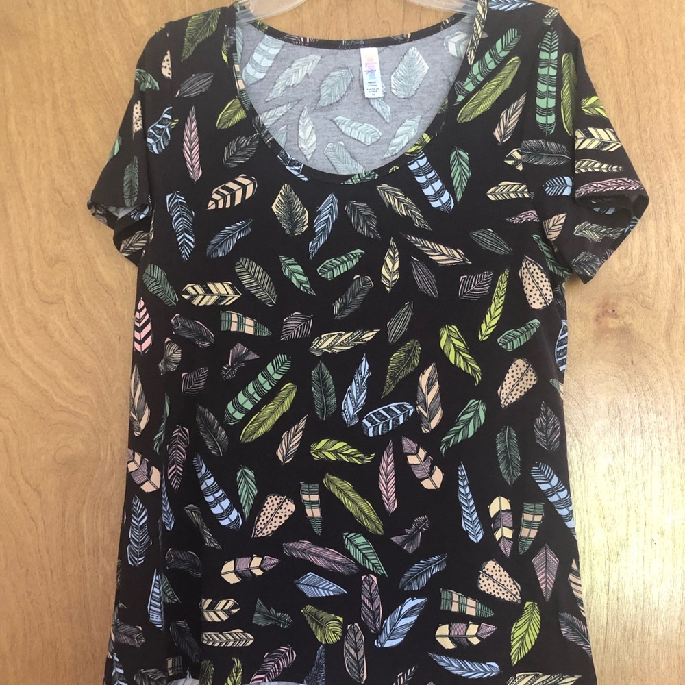 LuLaRoe Classic T Size M